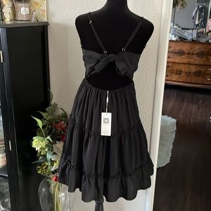 Hippie, funky, gorgeous, backless bohemian dress, size med nwt